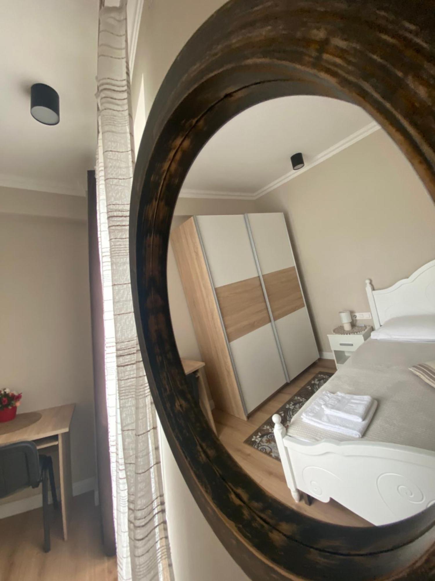 Central Park Apartment *